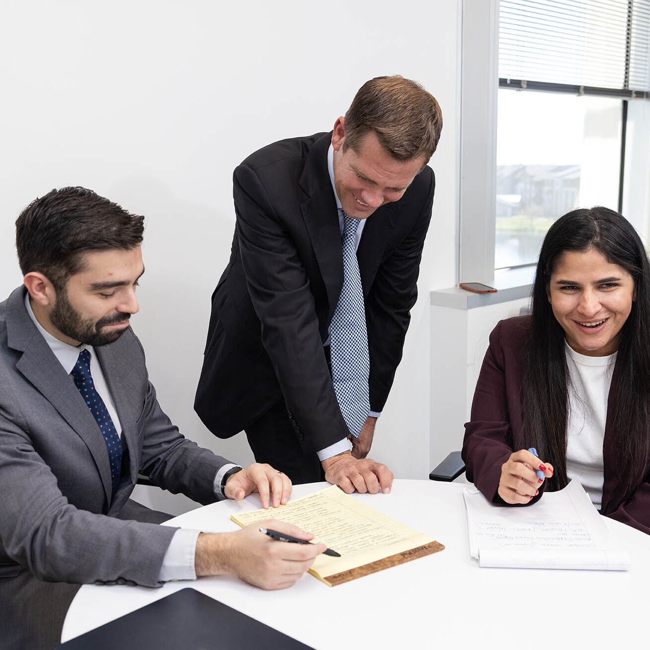 Abogados W - Inmigracion Discussion